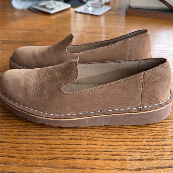 L.L. Bean Slip on Nubuck loafers Size 8 - Picture 3 of 7